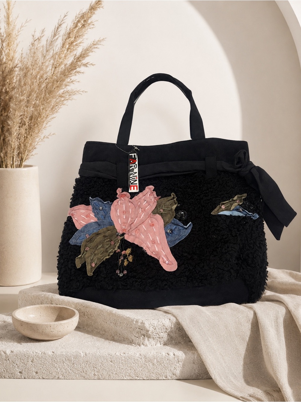 Far Nine Tote Bag Womens Large Black Floral Applique Beaded 1/2 Zip Top Teddy